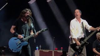 Foo Fighters  Krist Novoselic Play Nirvanas quotMollys Lipsquot [upl. by Ahtrim]