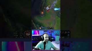 أزاي متلعبش ليج أوف ليجيندز  ليج أوف ليجيندز  League of Legends leagueoflegends gaming streamer [upl. by Ahsilet]