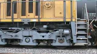 Hooking up Train Engines 7499 to 1989 [upl. by Huntington]