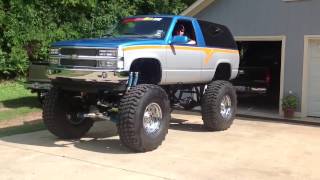 1999 Tahoe 4x4 Lifted 46quot Tires [upl. by Lesser]