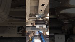 Auxiliary air suspension on Renault Master 3 automobile mechancial carparts carthrottle [upl. by Cirillo54]