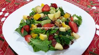 Ensalada de lechuga con fruta 🥗😋 [upl. by Anelle]