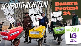 Bauernprotest in München Schrottwichteln der IG gesunde Gülle [upl. by Anaiviv]