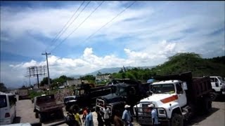 Route de Tabarre PortauPrince Haiti FullHD  080910 [upl. by Naor]