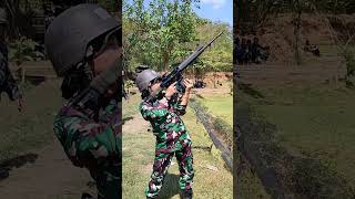 Prajurit TNI Wanita pun wajib mahir menembak kamuharustahu tni tnial [upl. by Aisekal]