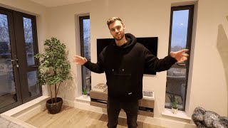 What a £400k London apartment looks like new build tour [upl. by Agnizn]