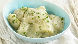 Recette  Côtes de blettes béchamel ail et persil [upl. by Acinorej552]