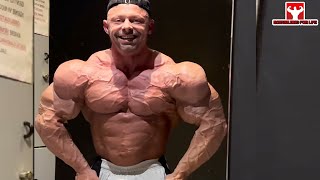 44 YEARS OLD ITALIAN MASSIVE BODYBUILDER  Mattia Vecchi Motivation [upl. by Ruff325]