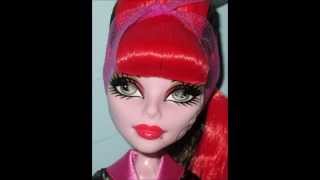 Monster High Scaritage Operetta Doll Review [upl. by Song]