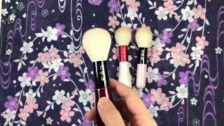 Koyomo Tsuki Aizunuri Hananuri Blush Brush Review [upl. by Hnah764]