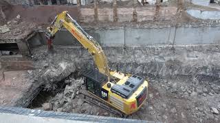 Schwerstarbeit CAT336F bei Rückbau UBahnTunnel auf Stuttgart 21 Baustelle  301118 S21 [upl. by Launame]