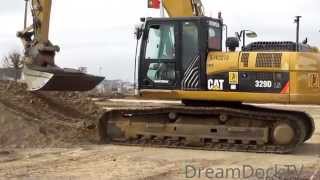 CATERPILLAR 320E  329D BAGGER VERLADEN SAND AUF MULDENKIPPER [upl. by Traci]