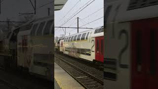 HLR 77 komt met een leeg m6 en een leeg i11 rijtuig door atation Brugge train sncbnmbs [upl. by Puto498]