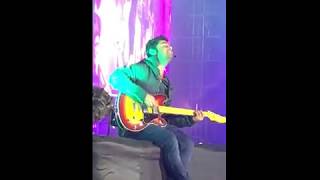 Roke Na Ruke Naina live  Arijit Singh [upl. by Ynffit]