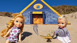 Elsa and Anna toddlers find a treasure in a pyramid [upl. by Mahmoud]