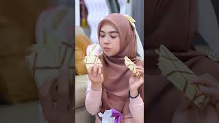 Makan Coklat Termahal yang pernah ada  riaricis [upl. by Marka]