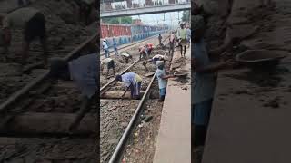 Railway track ka safari hurai Bandra Go to subscribe youtube channel 😱😱 [upl. by Gainor]