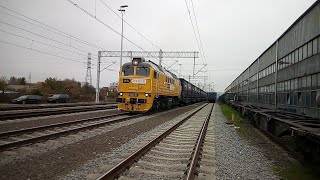 1112022 M62m001 startuje z ciężkim składem Gdynia Grabówek kierunek Gdańsk EMD 645 E3 [upl. by Friend]