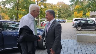 Winfried Kretschmann zu Besuch bei Erbe Elektromedizin [upl. by Zalucki399]