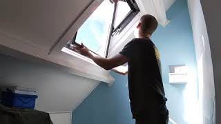 Bediening Velux SHL rolluik [upl. by Dukey273]