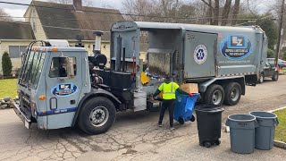 EZ Disposal Mack LEU Labrie Expert 2000 MSL on Post Christmas Recycle in Waltham [upl. by Venetia]