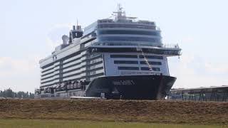 TUI Cruises Mein Schiff 7 am Passagierkai 8 in Warnemünde [upl. by Issor65]