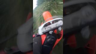 Full throttle on my Cr85r sliding into bushes bikesupgunsdown dirtbike automobile 2stroke [upl. by Edison530]