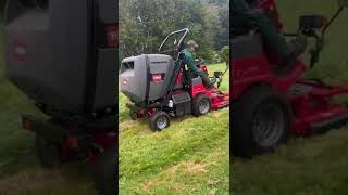 Toro ProLine H800 Rasenmäher mit Mittelaufnahme und 13 m Schnittbreite [upl. by Ayhdiv]