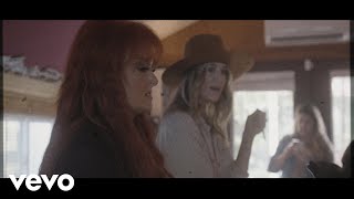 Wynonna  Refugee In The Studio ft Lainey Wilson [upl. by Ignatius]