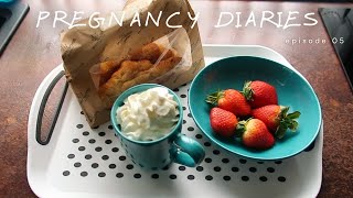 What I Eat In A Day  First Trimester Pregnancy  DITL  New Mum  NikiGraceVlogs [upl. by Eipper74]