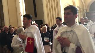 Procession du clergé Pèlerinage de Chartres 2019 [upl. by Bernice]