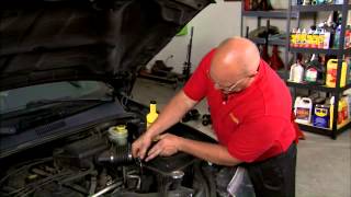 How to Check and Fill Power Steering Fluid 0711 Honda CRV [upl. by Assirolc]