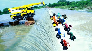 Accident River Mahindra HMT Sonalika Eicher Swaraj Ford Tractor Pulling Out Crane  Cartoon CS Toy [upl. by Gertrud]