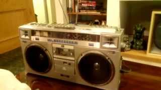 Vintage JVC RCM70JW Boom box Ghetto Blaster Tape Player Radio [upl. by Yorker]