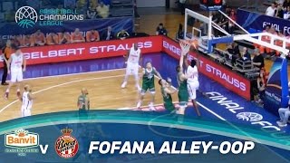 Fofana jumps high for the alleyoop dunk  SemiFinals  Final Four [upl. by Sualkin]