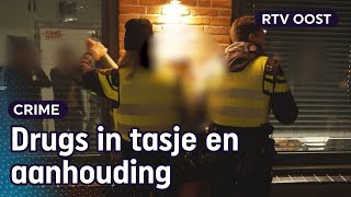 Agenten Justin en Fleur hebben handen vol aan uitgaande jongeren  RTV Oost [upl. by Terrel]