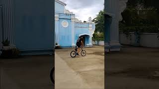 BMX tricks bmx bmxtricks bmxlife bmxstreet [upl. by Novelia]