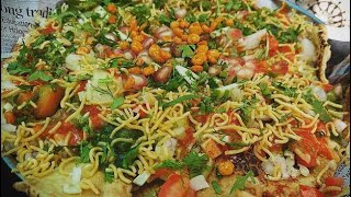 मसाला पापड masala khichiya papad  Masala Papad  Khau Galli  खिचा पापड  Indian street food [upl. by Llenyr913]