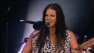 The McClymonts He Used To Love Me live at CMC Rocks The Hunter 2012 [upl. by Lehcsreh]