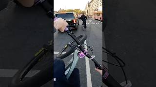 Swerves next to BigBen c100 mtb collectivebikes bikelife londonrides cycling nsr pov [upl. by Harbert]