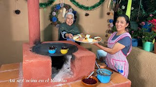 Rosca De Reyes Rellena ft ComidaMexicanaa [upl. by Ilenay]