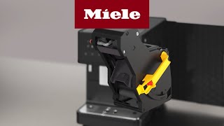 Kaffeevollautomat CM5  CM6  CM7  Brüheinheit entfetten und Innenraum reinigen I Miele [upl. by Ahsinawt]