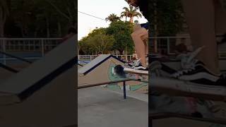 Cheiroso quebrando Shape skate [upl. by Nylecoj602]