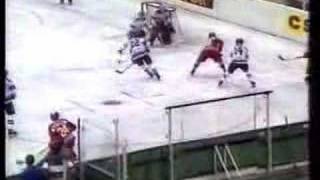 NEDERLAND  HONGARIJE WK IJshockey Cpoule 1983 [upl. by Kryska]