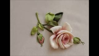 Как вышить бутонную розу за восемь стежков How to embroider a rose 如何绣玫瑰布敦 Бутонная роза лентами [upl. by Ahsinel]