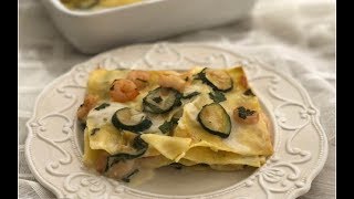 Lasagne bianche con Zucchine e Gamberetti Ricetta leggera [upl. by Astrix352]