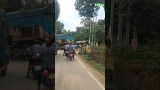 Waiting  Level Crossing bdrail levelcrossing beautifulbangladesh [upl. by Tarfe288]