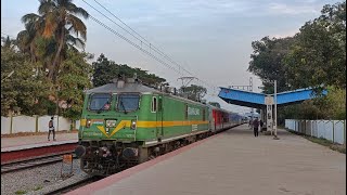 Shivamogga town Janshatabdi express skipping Hirehalli at little beautiful curve with WAG9 [upl. by Brian]