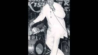 Kishore Kumar Live at Khandwa Aapni to jaisi taisi [upl. by Theda]