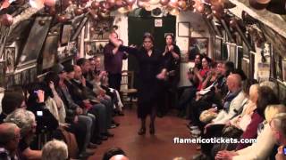 Zambra de Maria la Canastera Flamenco Show in Granada  Video 1 Flamencoticketscom [upl. by Eimmit951]